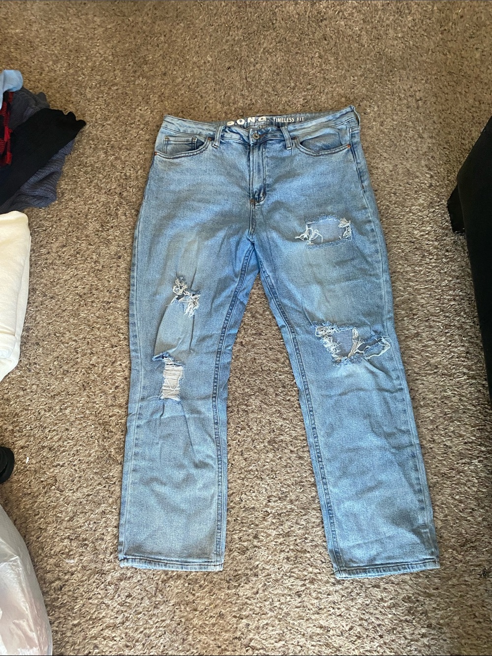 Light Blue Distressed Boyfriend Jeans — Casual Relaxed Fit
